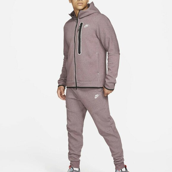 Nike Men's Tech Fleece Reflective Tapered Jogger Pants - Picture 8 of 8